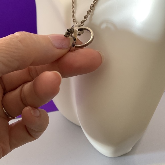 Sterling Silver Flower Pendant on 16” 925 Rope Chain - Picture 9 of 15